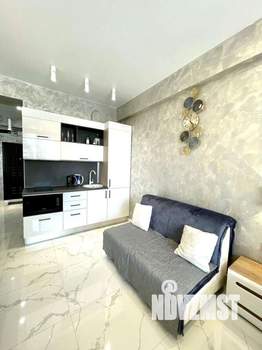 Студия квартира, посуточно, 30м2, 3/10 этаж