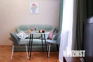 Студия квартира, посуточно, 35м2, 2/3 этаж