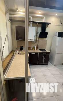 Студия квартира, посуточно, 40м2, 1/3 этаж