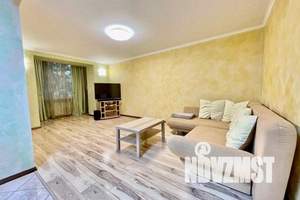 3-к квартира, посуточно, 80м2, 2/5 этаж