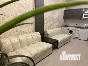 Студия квартира, посуточно, 40м2, 7/13 этаж