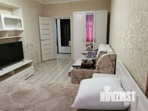 1-к квартира, посуточно, 40м2, 4/10 этаж
