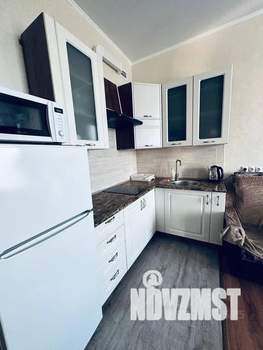1-к квартира, посуточно, 35м2, 7/10 этаж