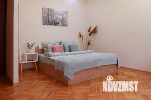 Студия квартира, посуточно, 35м2, 2/3 этаж