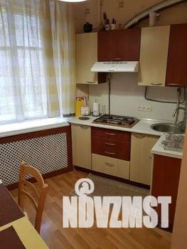 1-к квартира, посуточно, 38м2, 1/3 этаж
