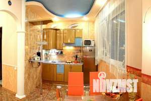 2-к квартира, посуточно, 80м2, 1/3 этаж