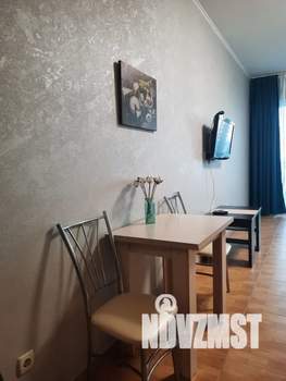 Студия квартира, посуточно, 38м2, 5/6 этаж