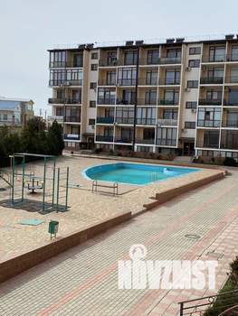 Студия квартира, посуточно, 30м2, 1/5 этаж