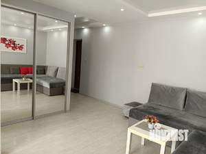 1-к квартира, посуточно, 40м2, 5/6 этаж