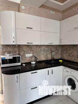 1-к квартира, посуточно, 32м2, 2/10 этаж