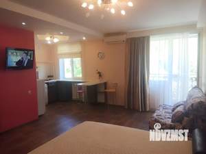 Студия квартира, посуточно, 30м2, 2/5 этаж
