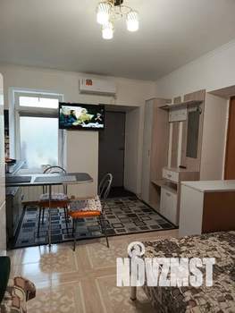Студия квартира, посуточно, 27м2, 1/3 этаж