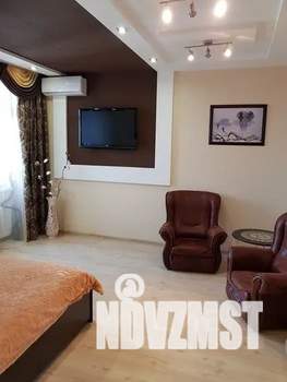 1-к квартира, посуточно, 50м2, 6/10 этаж