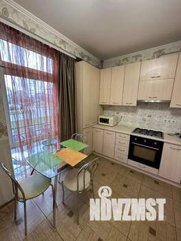 1-к квартира, посуточно, 45м2, 2/10 этаж