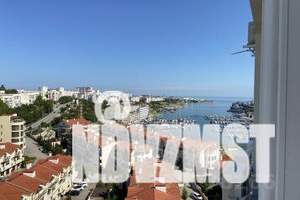 1-к квартира, посуточно, 45м2, 9/16 этаж