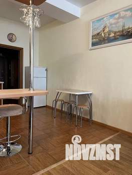 Студия квартира, посуточно, 45м2, 3/12 этаж