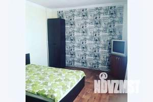 1-к квартира, посуточно, 42м2, 3/5 этаж