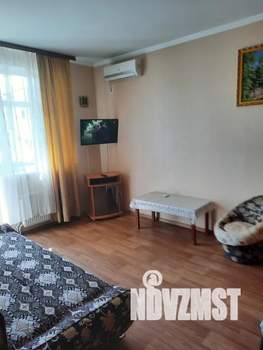 1-к квартира, посуточно, 42м2, 4/5 этаж