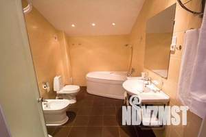 2-к квартира, посуточно, 46м2, 1/1 этаж