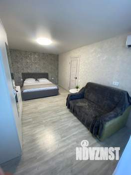 1-к квартира, посуточно, 38м2, 3/5 этаж