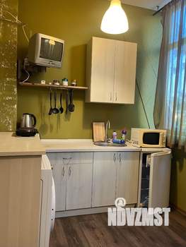 Студия квартира, посуточно, 35м2, 2/4 этаж