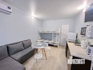 Студия квартира, посуточно, 14м2, 1/1 этаж