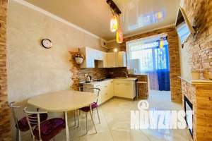 1-к квартира, посуточно, 49м2, 1/6 этаж