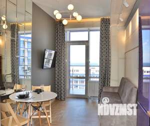 Студия квартира, посуточно, 35м2, 8/10 этаж