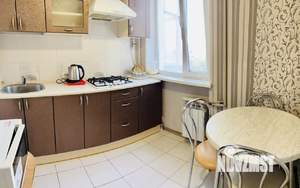 1-к квартира, посуточно, 40м2, 2/5 этаж