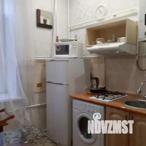1-к квартира, посуточно, 30м2, 1/2 этаж