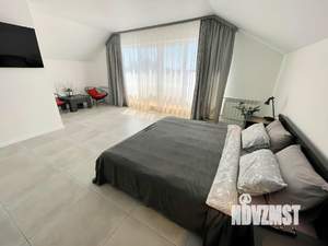 Студия квартира, посуточно, 72м2, 3/3 этаж