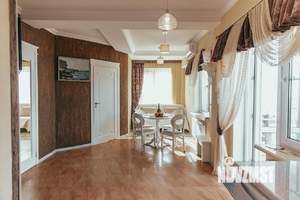 2-к квартира, посуточно, 64м2, 1/1 этаж