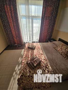 Студия квартира, посуточно, 45м2, 3/6 этаж