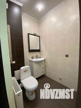 Студия квартира, посуточно, 42м2, 5/5 этаж