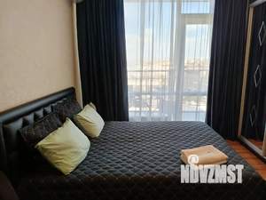 1-к квартира, посуточно, 35м2, 7/10 этаж