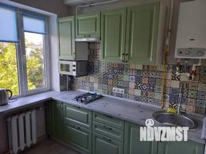 1-к квартира, посуточно, 33м2, 5/5 этаж