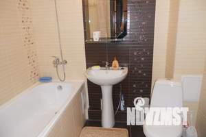 1-к квартира, посуточно, 42м2, 5/5 этаж