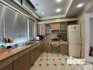 3-к квартира, на длительный срок, 100м2, 1/2 этаж