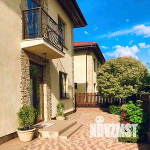 2-к квартира, посуточно, 65м2, 2/2 этаж