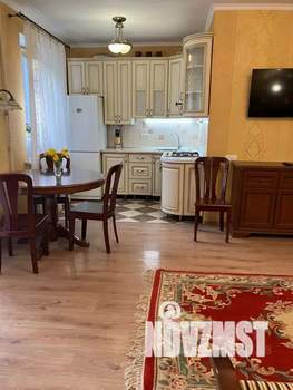 1-к квартира, посуточно, 40м2, 2/4 этаж