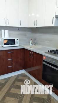 1-к квартира, посуточно, 42м2, 8/10 этаж