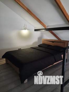 Студия квартира, посуточно, 40м2, 2/2 этаж