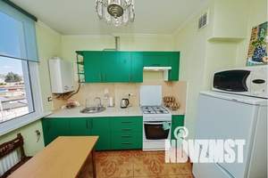 1-к квартира, посуточно, 40м2, 4/6 этаж