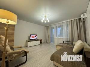 2-к квартира, посуточно, 50м2, 1/1 этаж