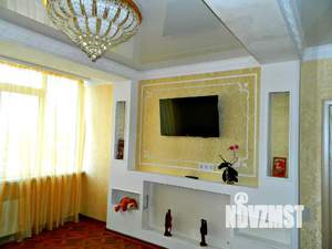 1-к квартира, посуточно, 38м2, 8/10 этаж