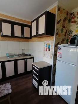 1-к квартира, посуточно, 32м2, 3/5 этаж