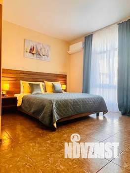 Студия квартира, посуточно, 25м2, 1/3 этаж