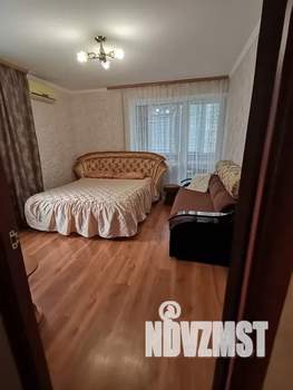 1-к квартира, посуточно, 40м2, 1/9 этаж