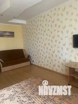 1-к квартира, посуточно, 39м2, 3/5 этаж