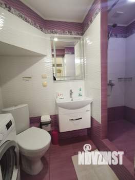 Студия квартира, посуточно, 30м2, 1/3 этаж